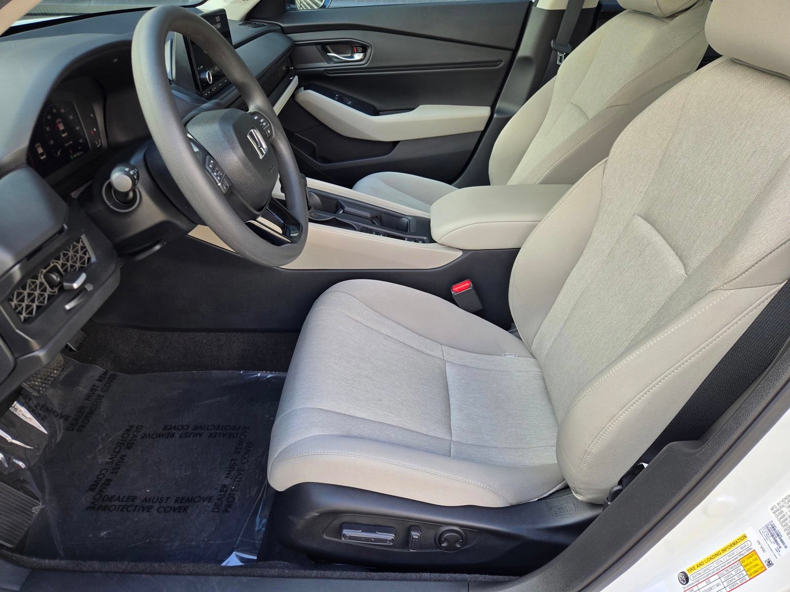 Used 2025 Honda Accord SE image 25