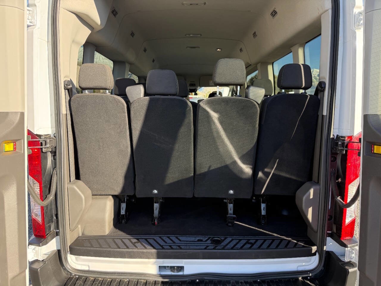 Used 2023 Ford Transit 350 XLT image 25