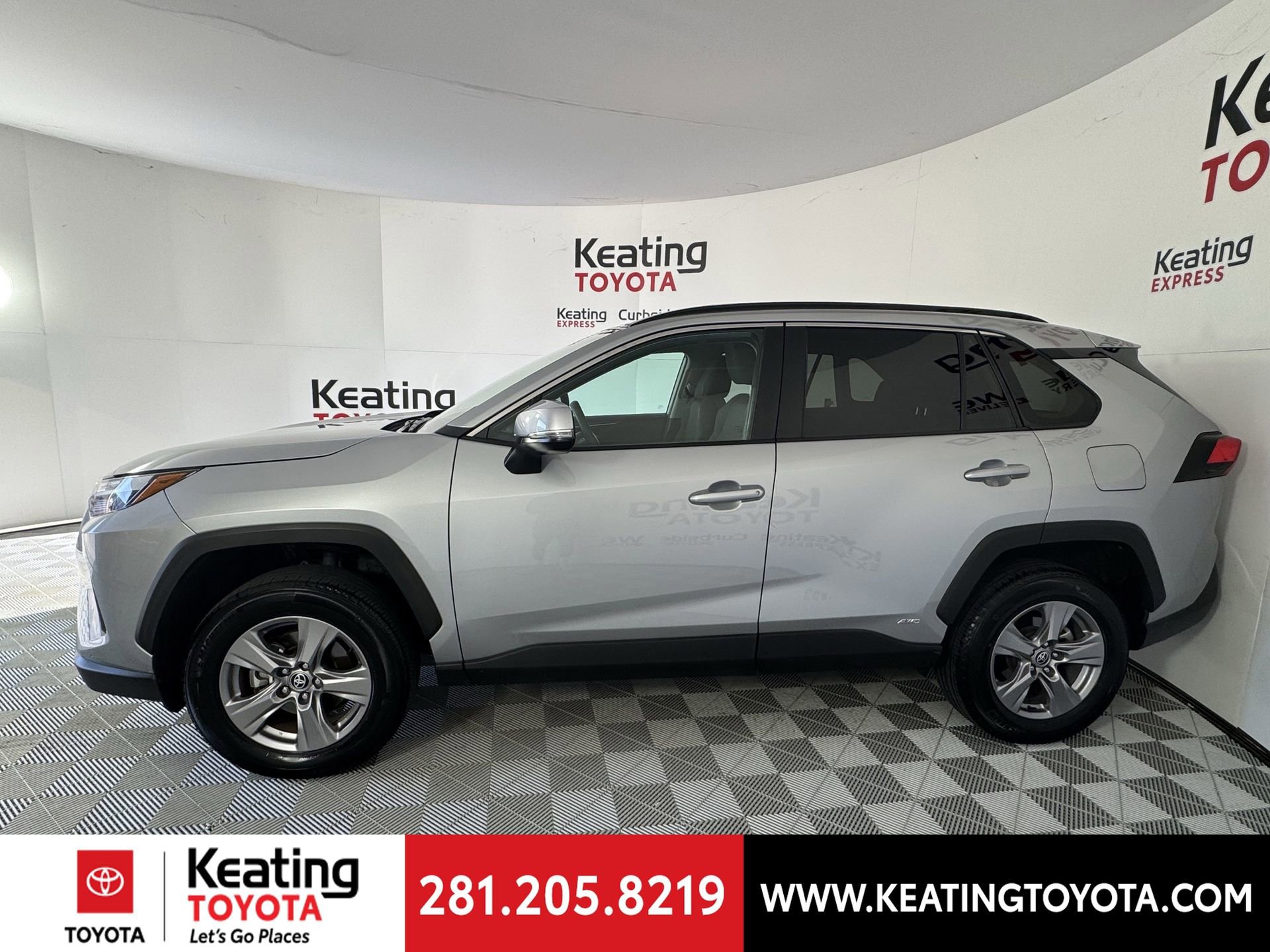 Certified 2025 Toyota RAV4 XLE image 9