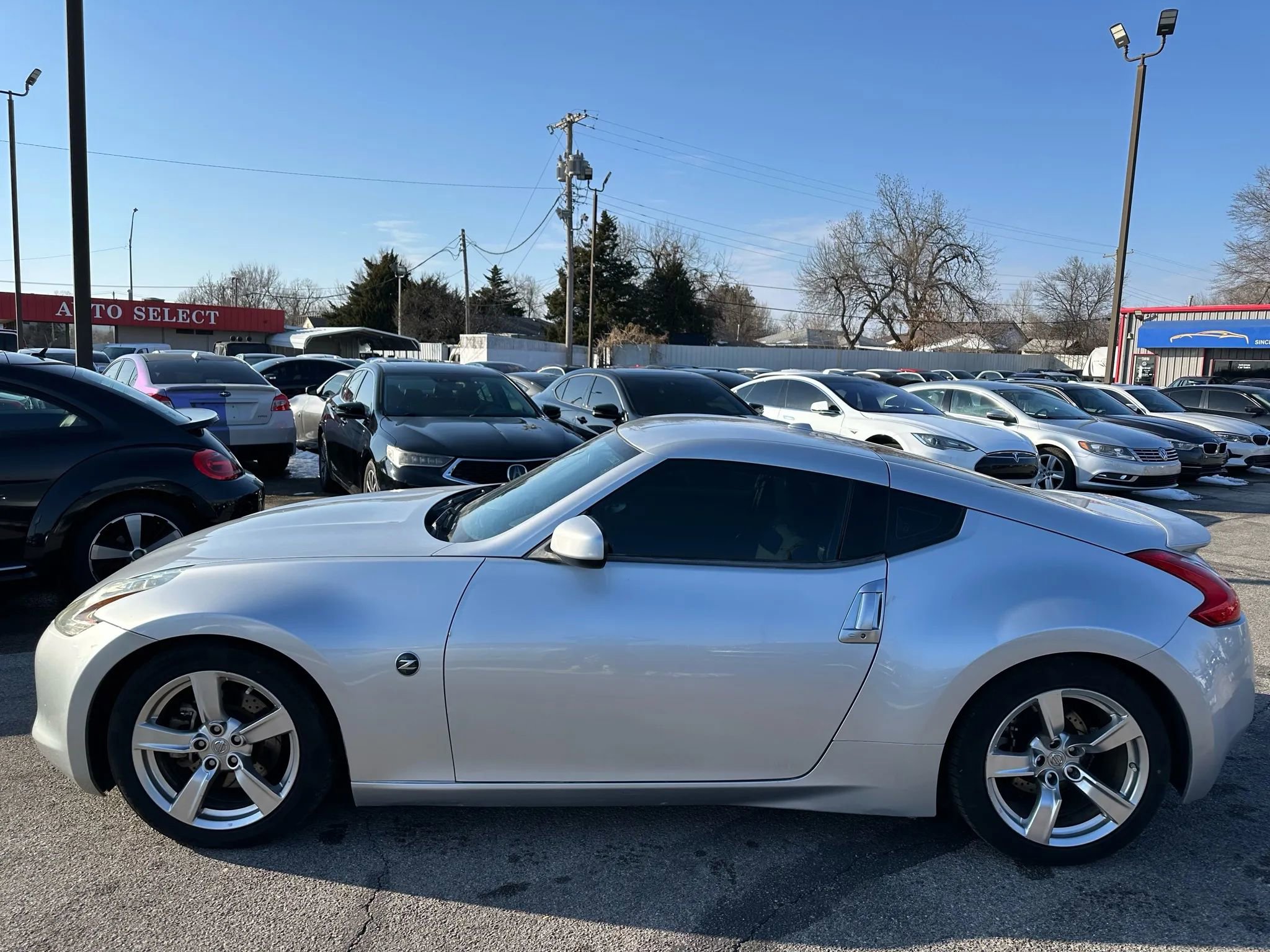 Used 2009 Nissan 370Z Touring image 35
