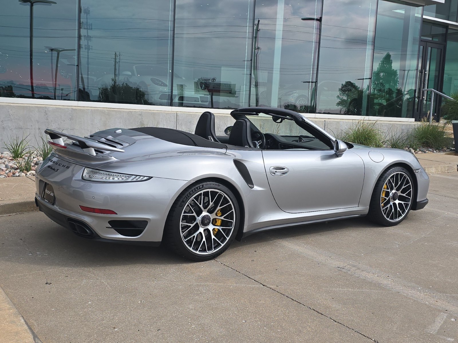 Used 2016 Porsche 911 Turbo S AWD/4WD image 7