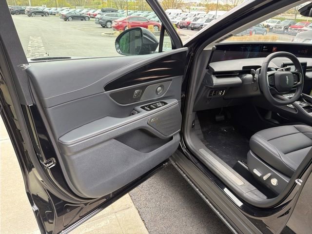 New 2026 Lincoln Nautilus Premier w/ Equipment Group 102A AWD/4WD image 11