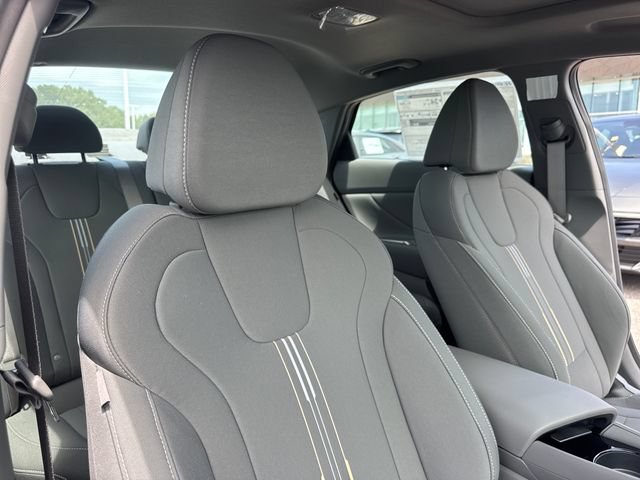 New 2026 Hyundai Elantra SEL Sport Premium FWD image 23