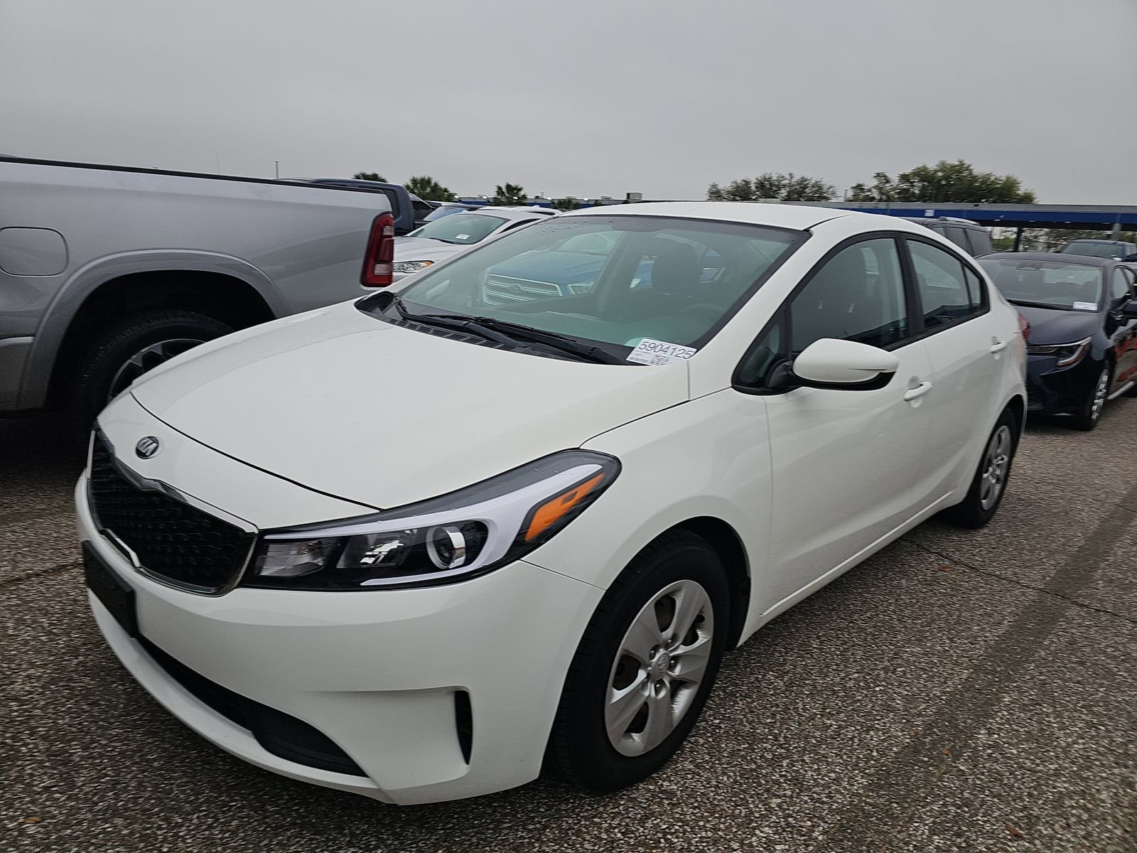 Used 2018 Kia Forte LX w/ LX Rear Camera Package image 2