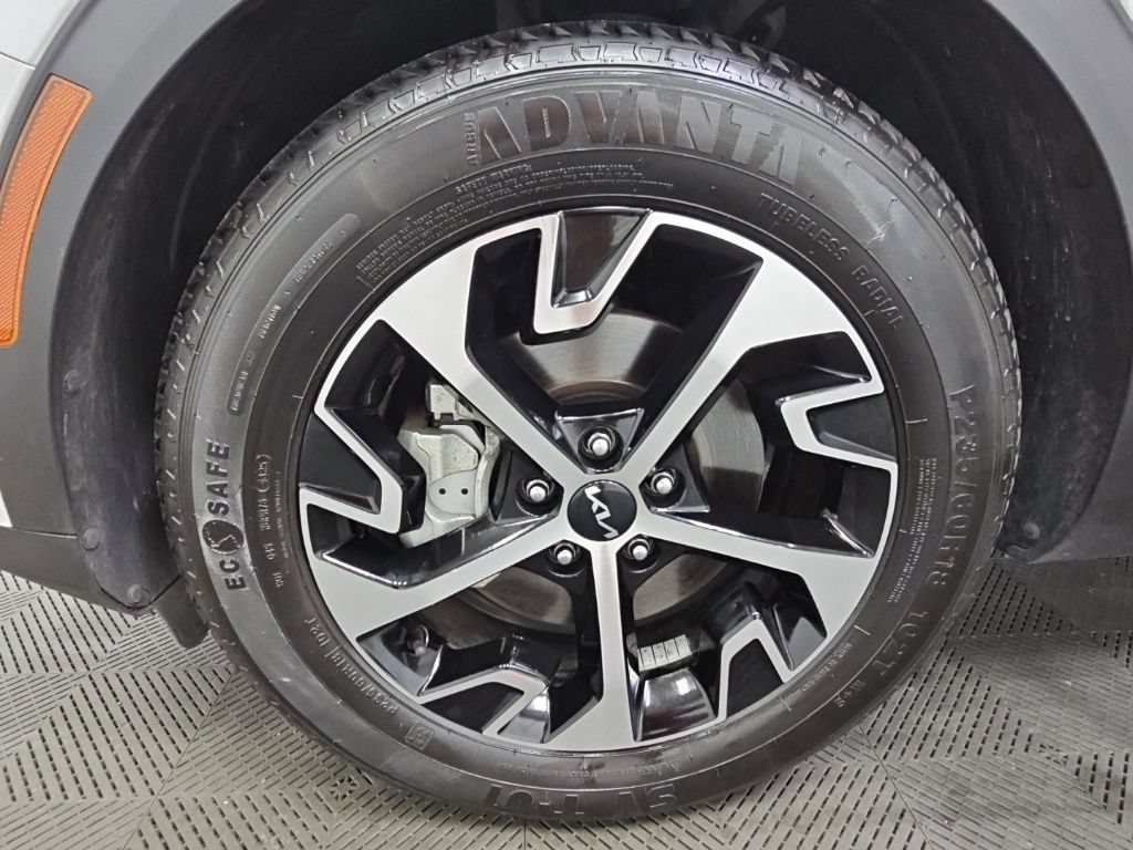Used 2023 Kia Sportage EX FWD image 45