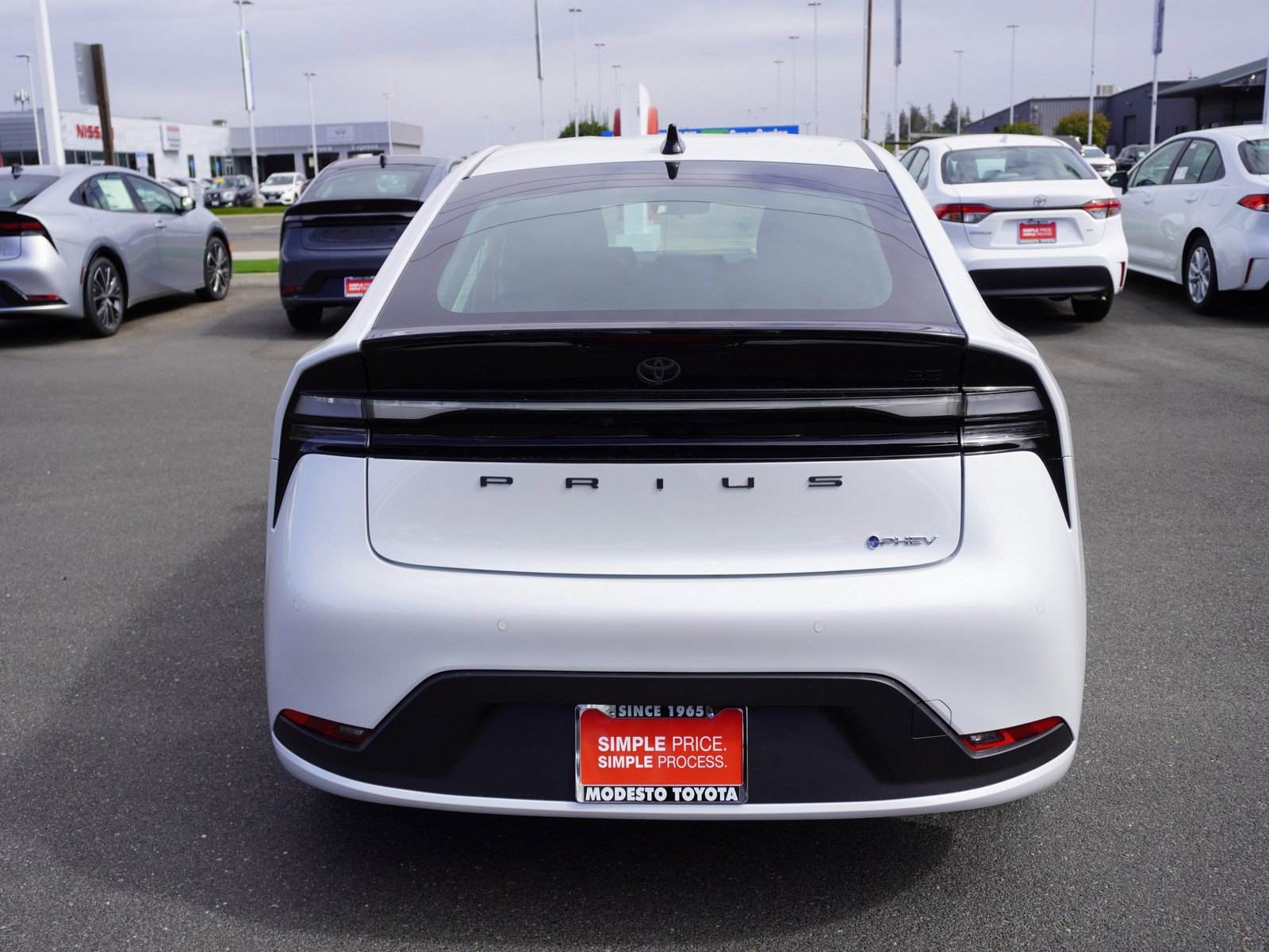 New 2026 Toyota Prius Plug-In Hybrid image 9