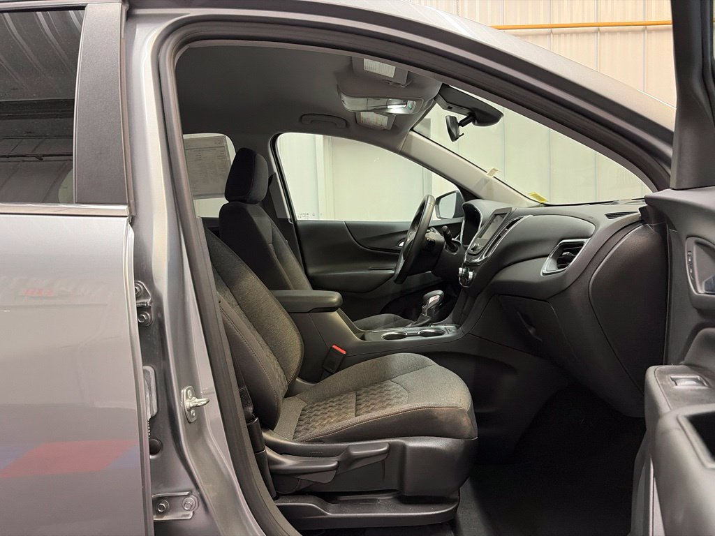 Used 2024 Chevrolet Equinox LT AWD/4WD image 21