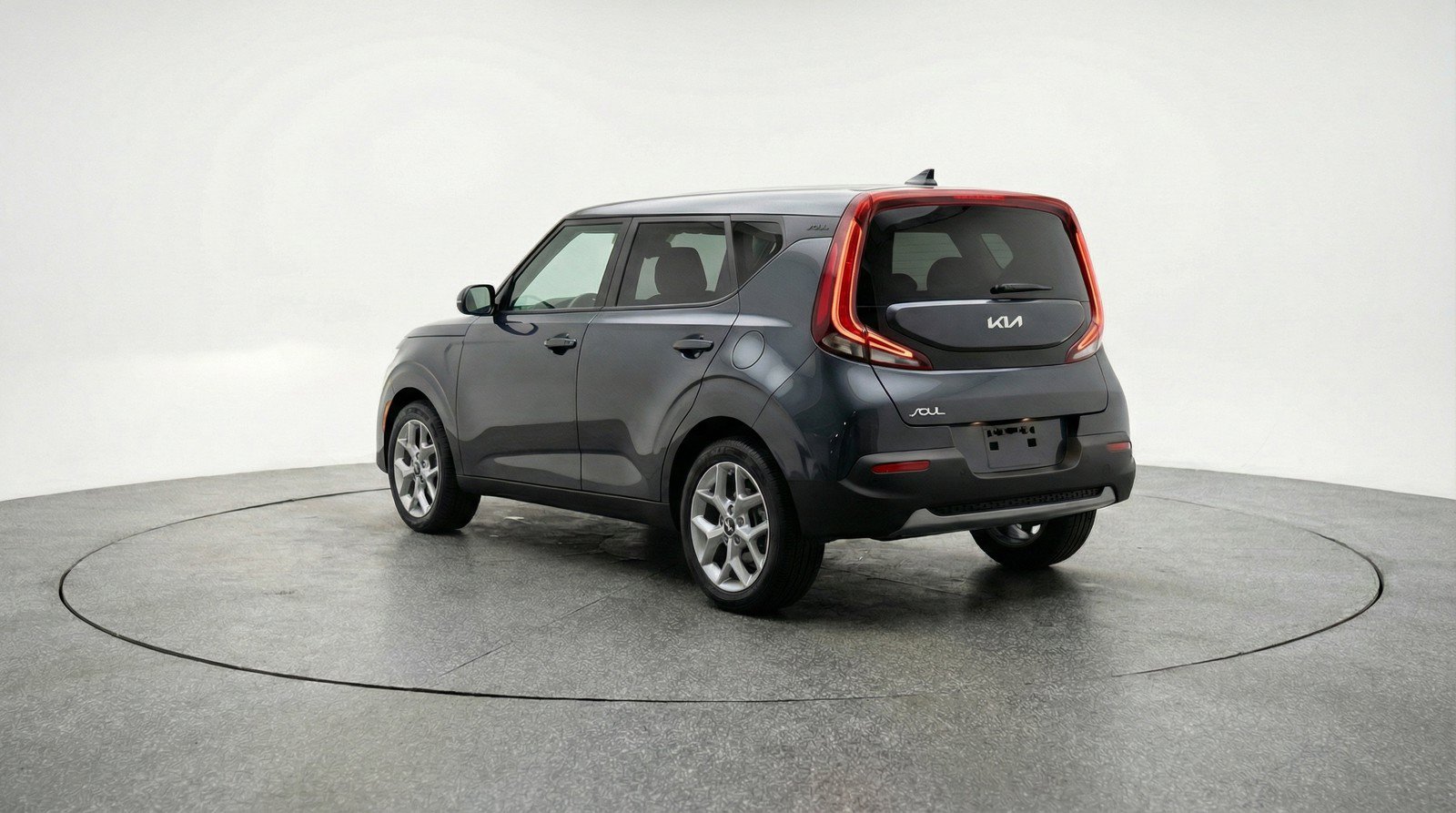 Used 2025 Kia Soul LX w/ LX Technology Package FWD image 6
