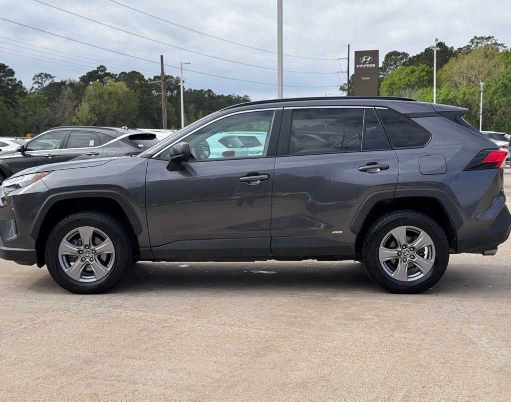 Used 2023 Toyota RAV4 LE image 10