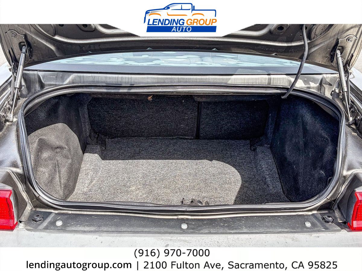 Used 2010 Dodge Challenger SE image 24