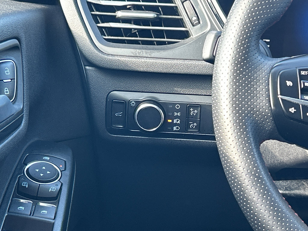 Used 2024 Ford Escape ST-Line FWD image 4