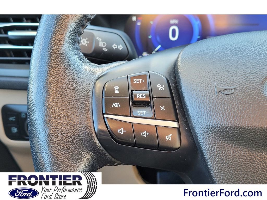 Used 2020 Ford Escape Titanium image 18