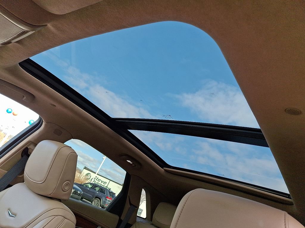 Used 2019 Cadillac XT5 Platinum AWD/4WD image 21