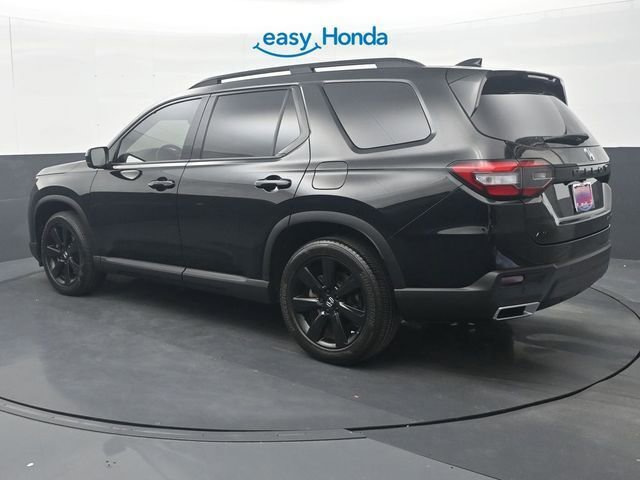 Used 2025 Honda Pilot Black Edition image 5