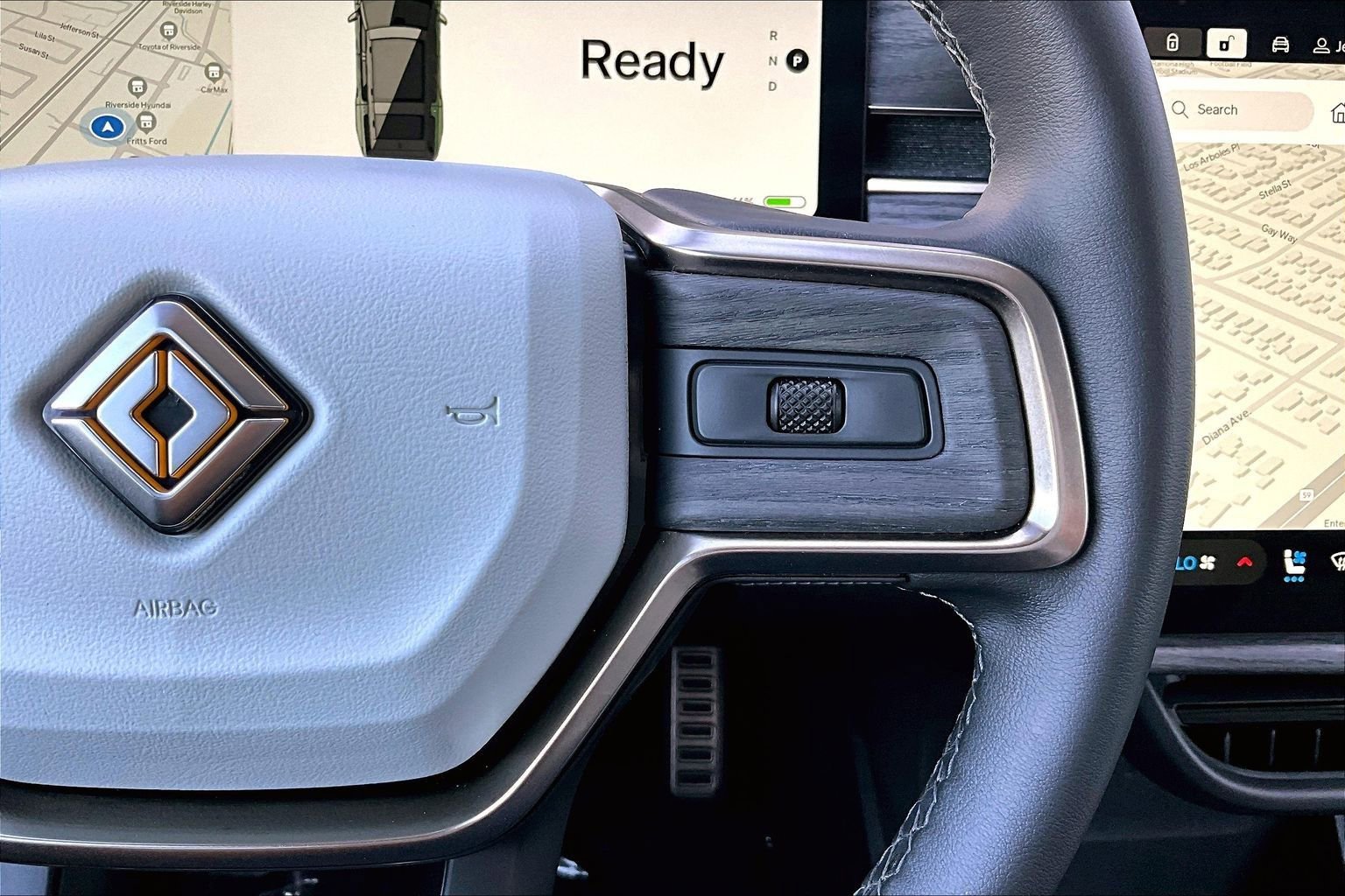 Used 2024 Rivian R1S Adventure AWD/4WD image 19