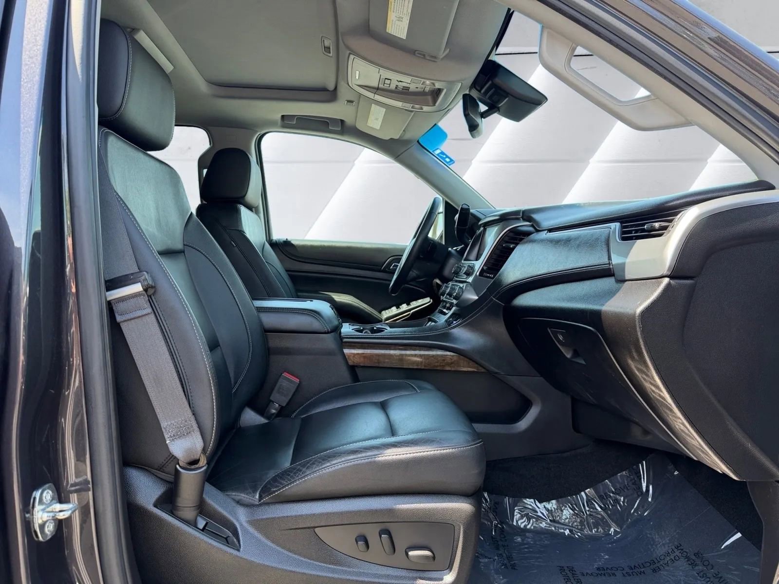 Used 2016 Chevrolet Tahoe LT w/ LT Signature Package AWD/4WD image 10
