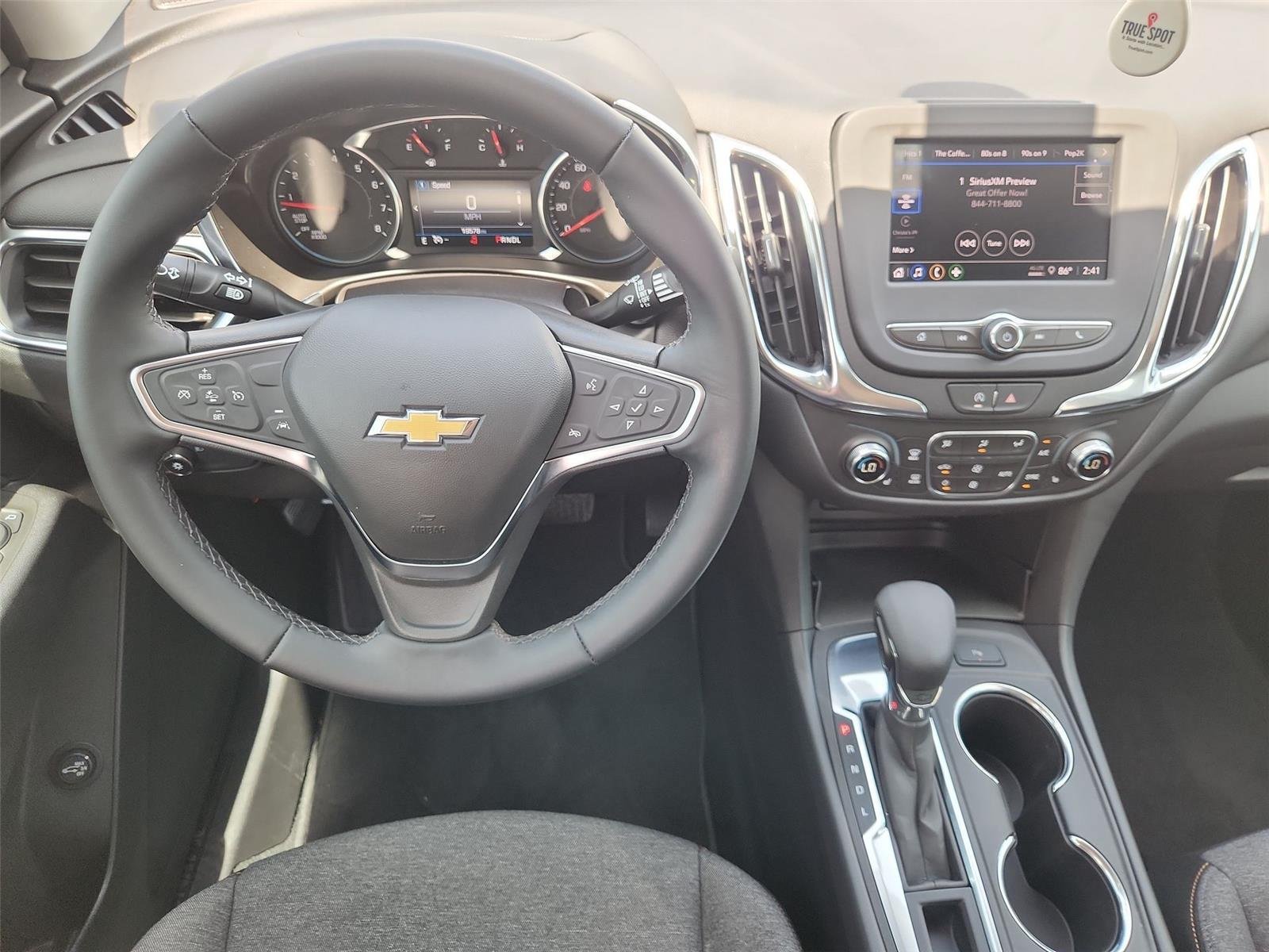 Used 2024 Chevrolet Equinox LT FWD image 11