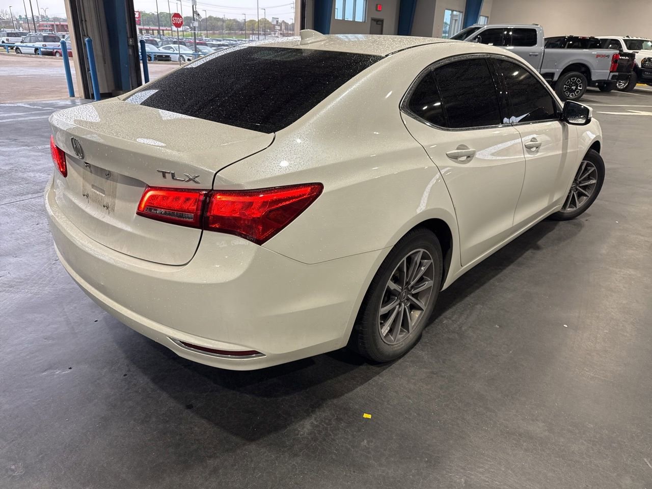 Used 2020 Acura TLX image 11