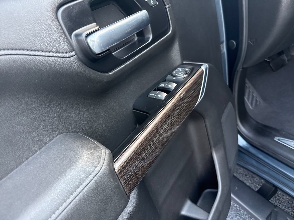 Used 2019 Chevrolet Silverado 1500 LT w/ All-Star Edition AWD/4WD image 24