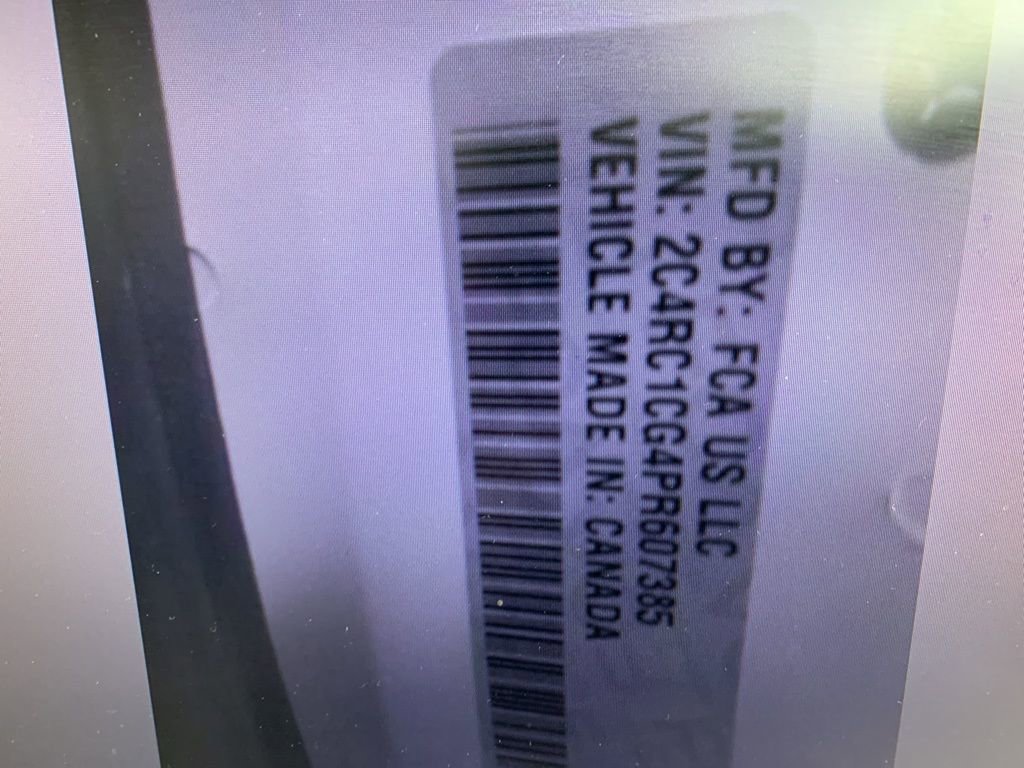 Used 2023 Chrysler Voyager LX image 8