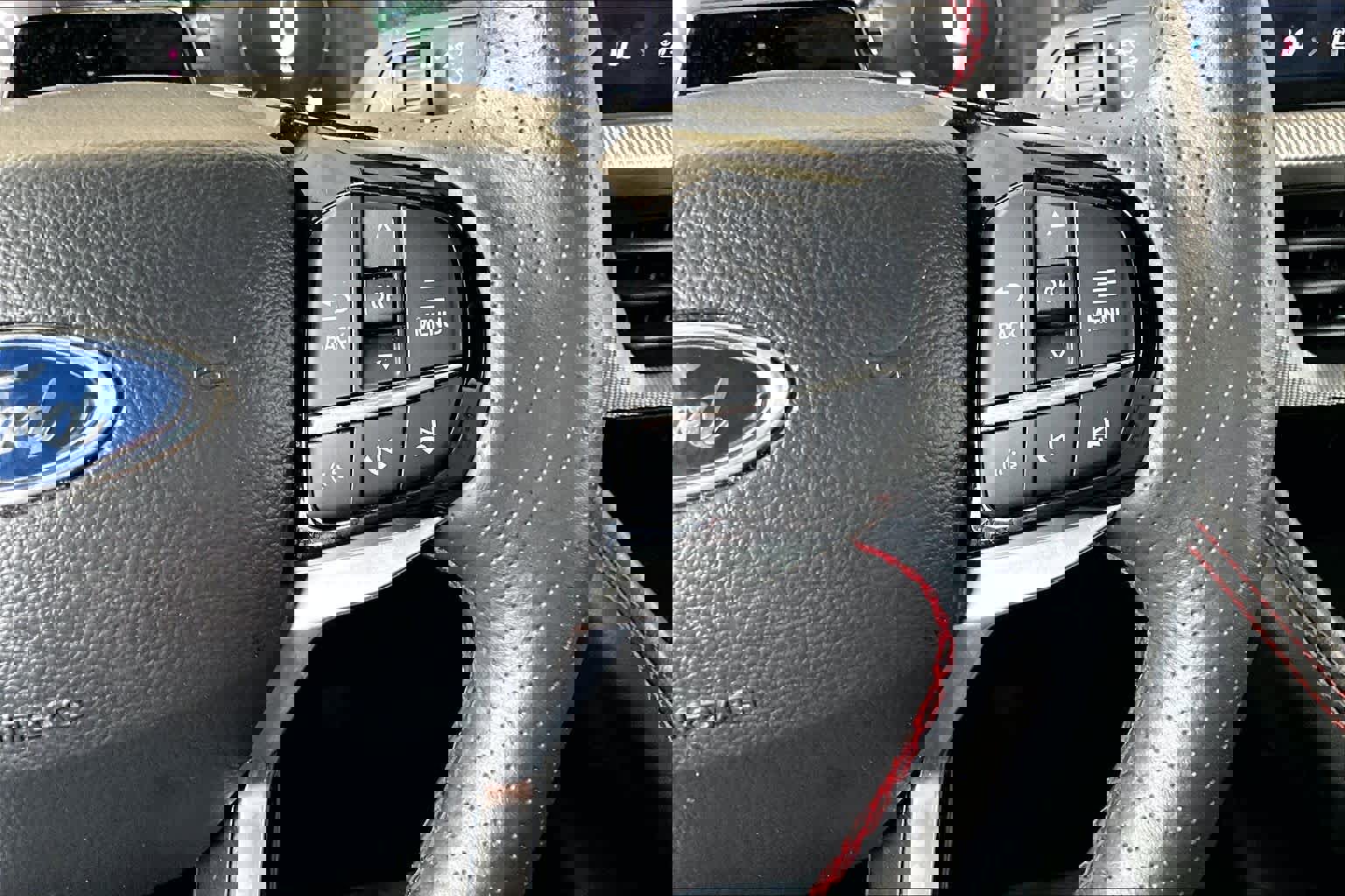 Certified 2025 Ford Explorer ST-Line w/ ST-Line Street Pack image 24