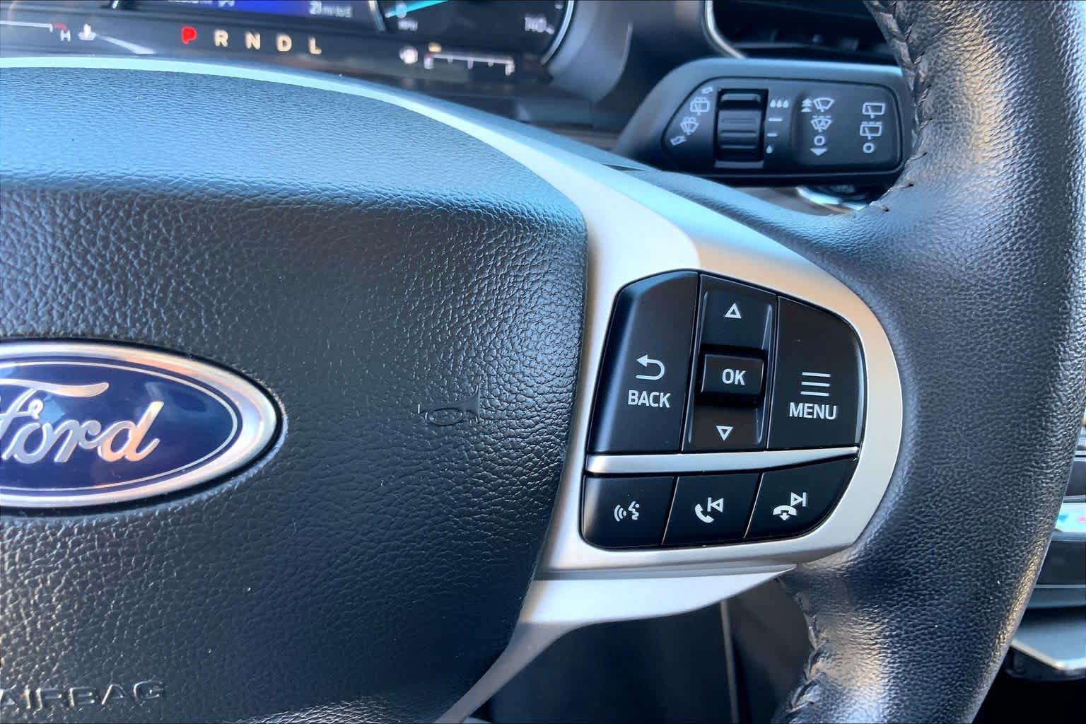 Used 2023 Ford Explorer Limited AWD/4WD image 46