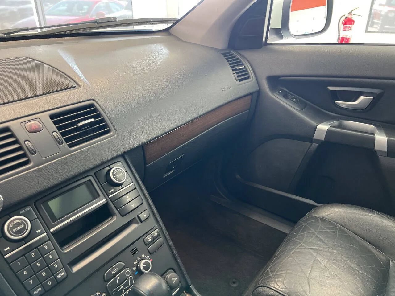 Used 2009 Volvo XC90 3.2 FWD image 24