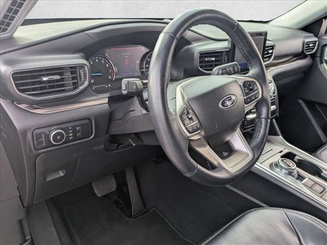 Used 2023 Ford Explorer Limited image 9