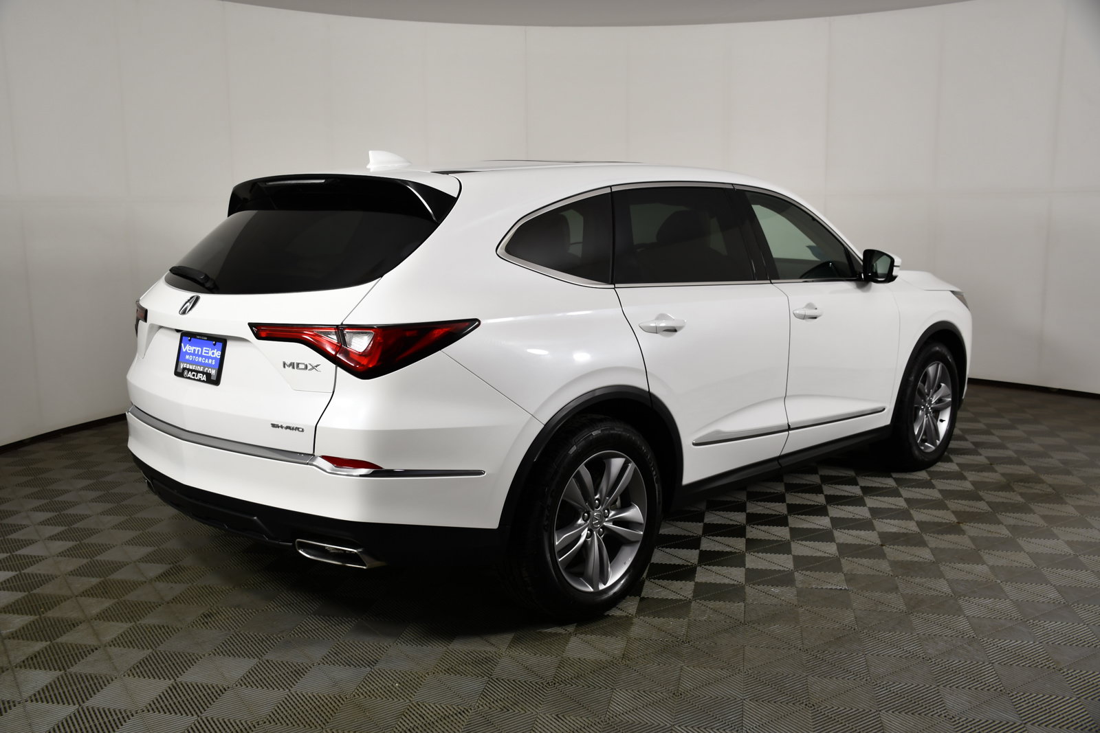 Used 2024 Acura MDX SH-AWD image 6