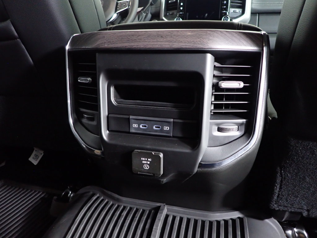 New 2026 RAM 2500 Laramie w/ Night Edition AWD/4WD image 37