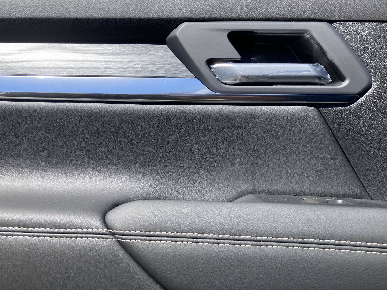 New 2026 GMC Terrain Elevation w/ Black Edition FWD image 27