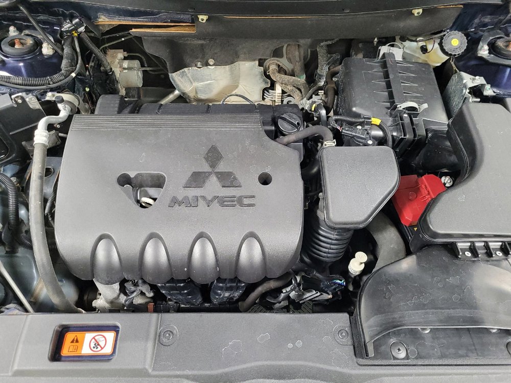 Used 2020 Mitsubishi Outlander SE image 30