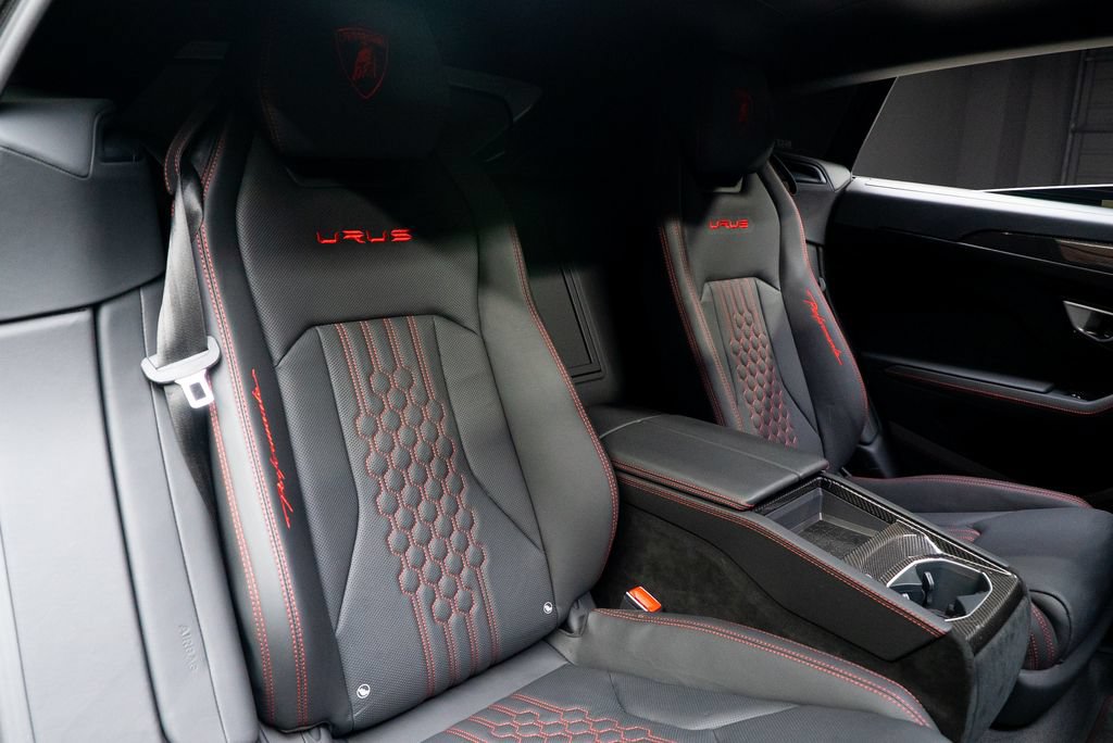 Used 2023 Lamborghini Urus Performante AWD/4WD image 58