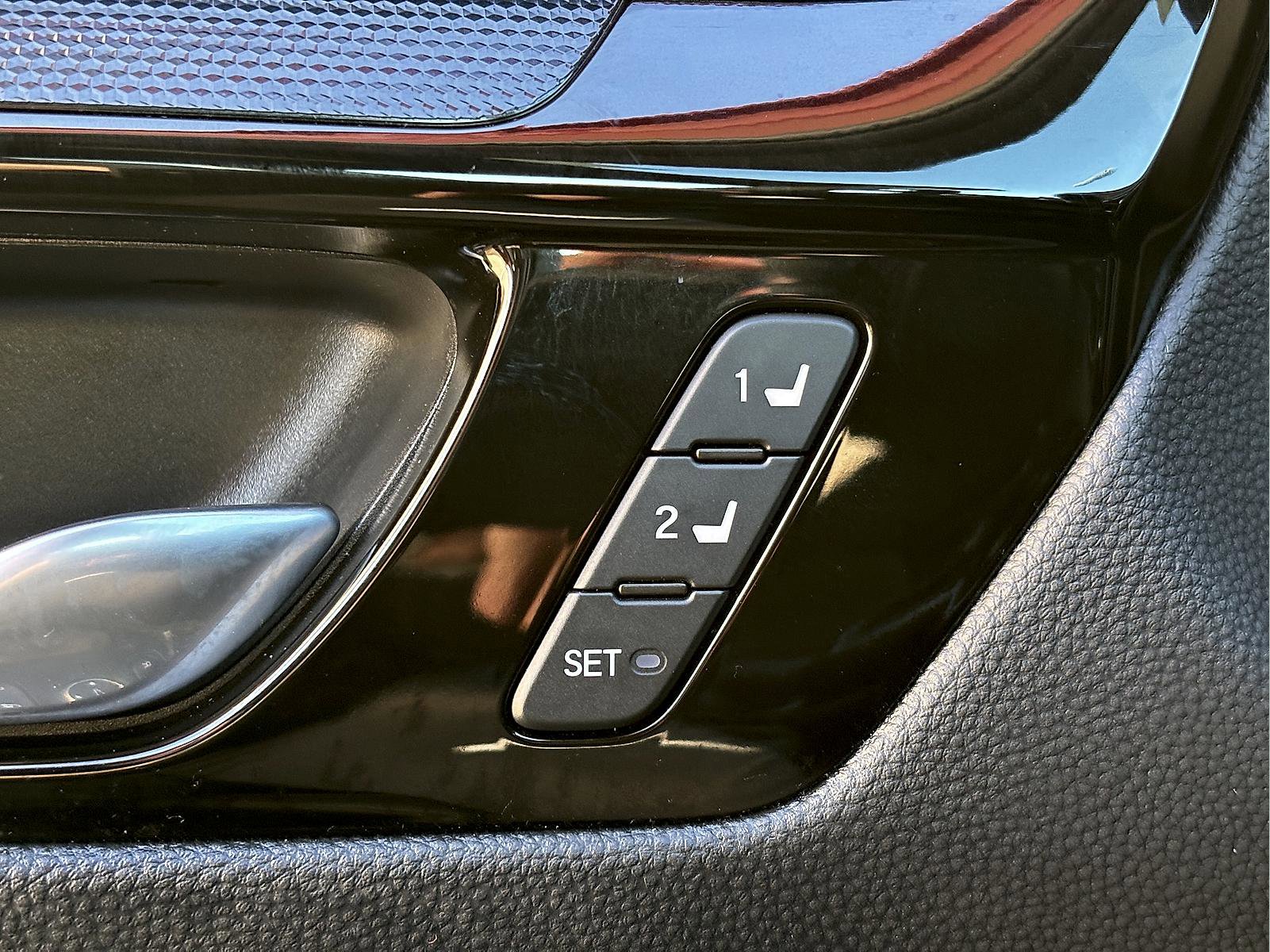 Used 2023 Honda CR-V Sport Touring image 18