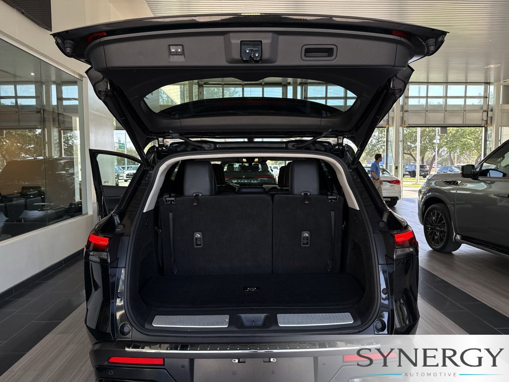 Certified 2023 INFINITI QX60 Luxe w/ Cargo Package FWD image 33