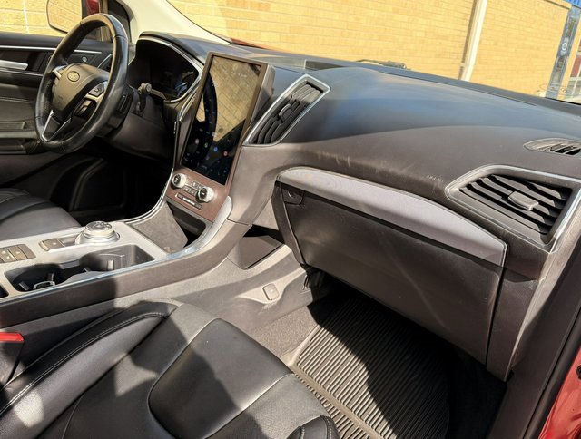 Used 2021 Ford Edge Titanium w/ Equipment Group 301A image 25