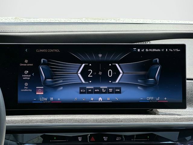 Used 2024 BMW 760i xDrive w/ Premium Package 2 image 4