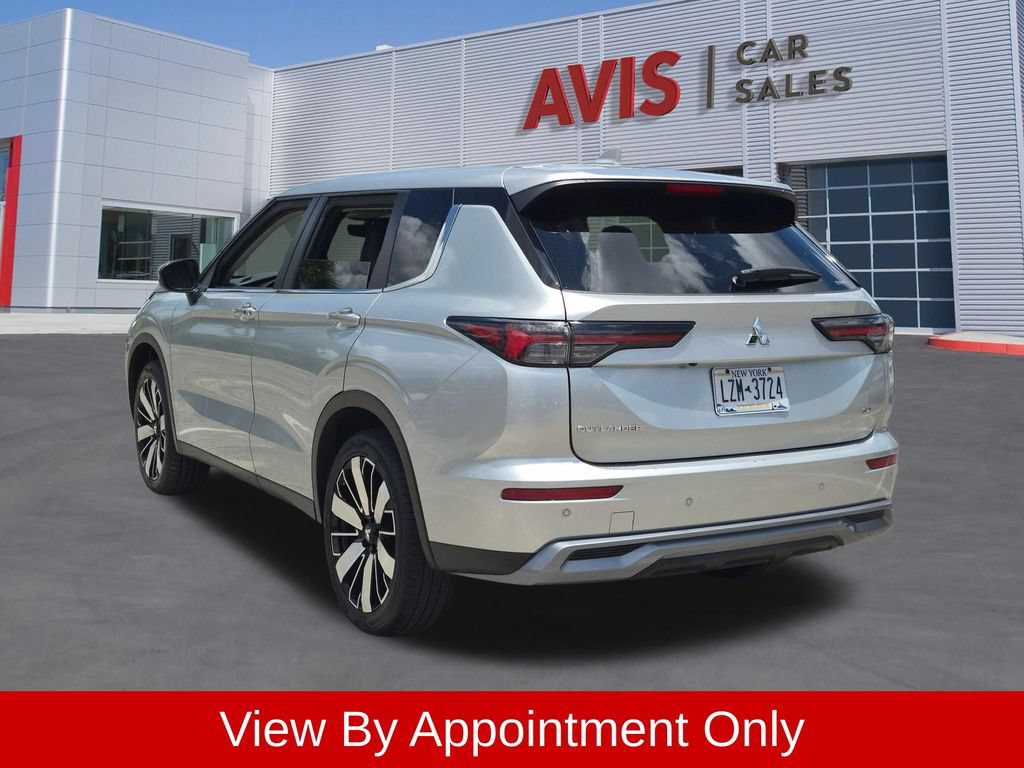 Used 2025 Mitsubishi Outlander SE AWD/4WD image 9