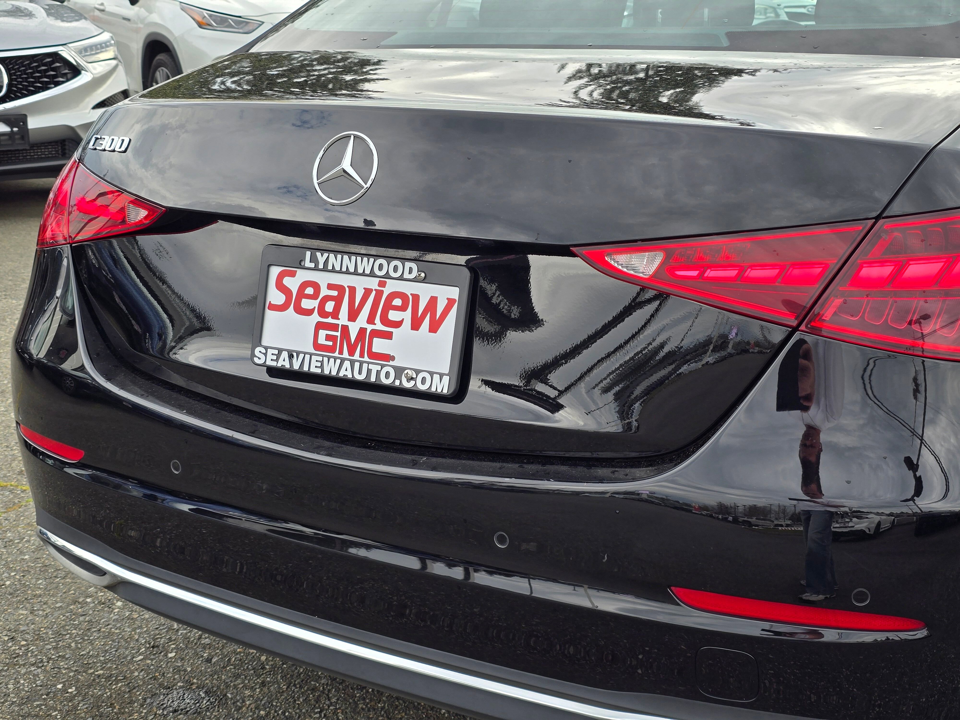 Used 2025 Mercedes-Benz C 300 Sedan image 13
