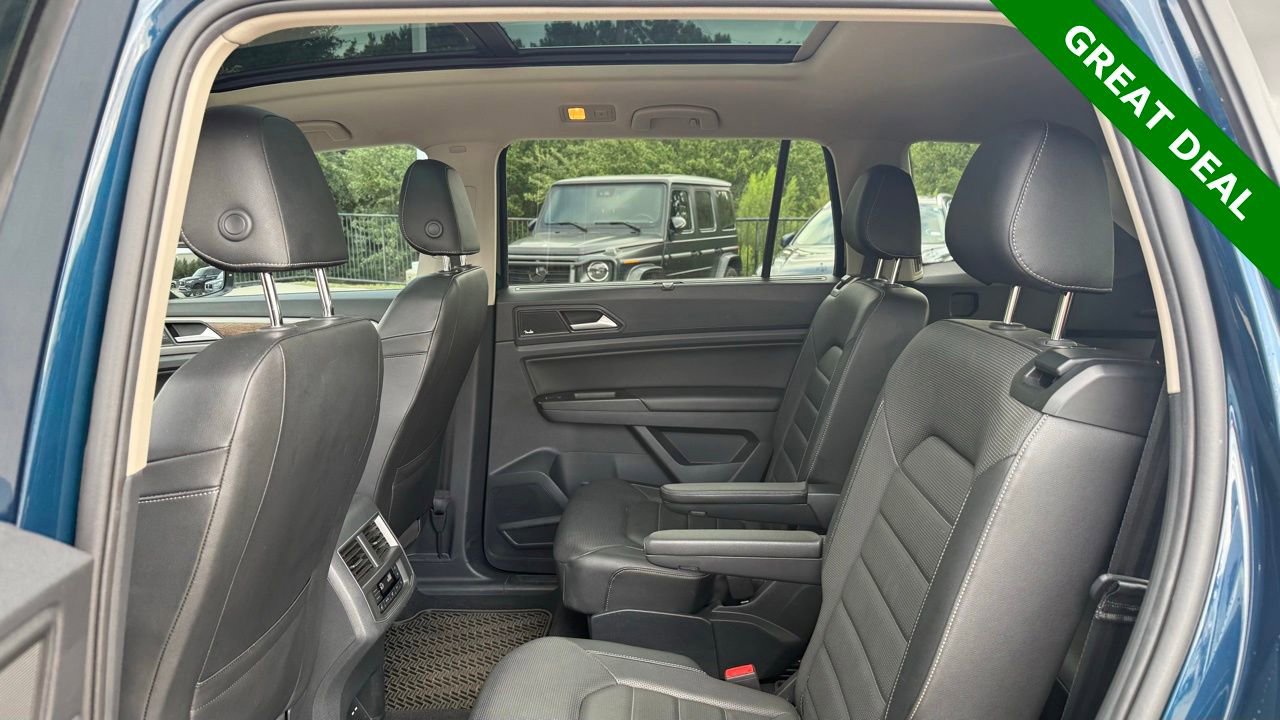 Used 2020 Volkswagen Atlas SEL R-Line AWD/4WD image 16