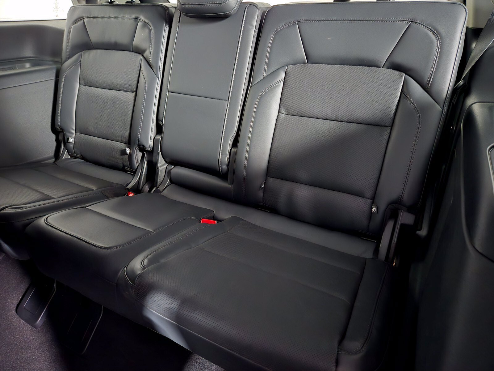 New 2026 Lincoln Navigator Premiere AWD/4WD image 14