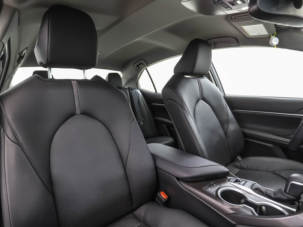 Used 2024 Toyota Camry XLE w/ Cold Weather Package image 31