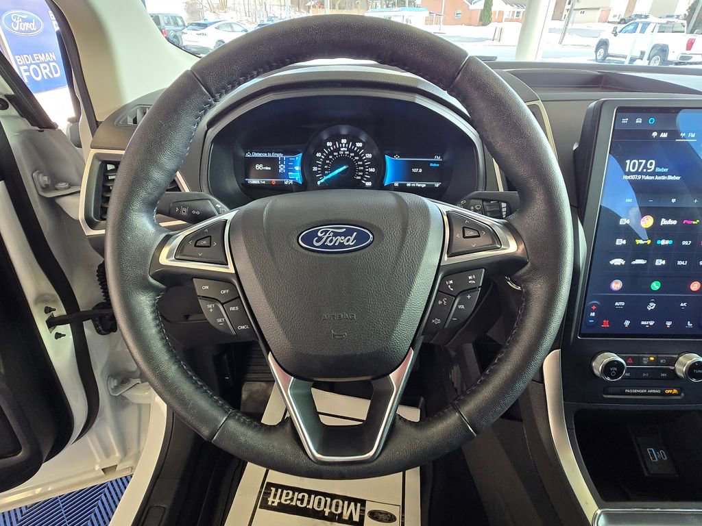 Used 2022 Ford Edge SEL w/ Convenience Package image 16