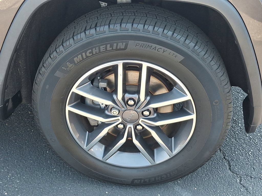 Used 2020 Jeep Grand Cherokee Limited AWD/4WD image 8