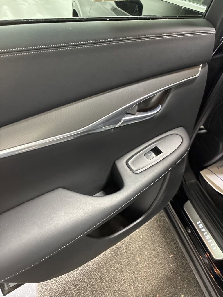 Used 2025 INFINITI QX50 Luxe image 23