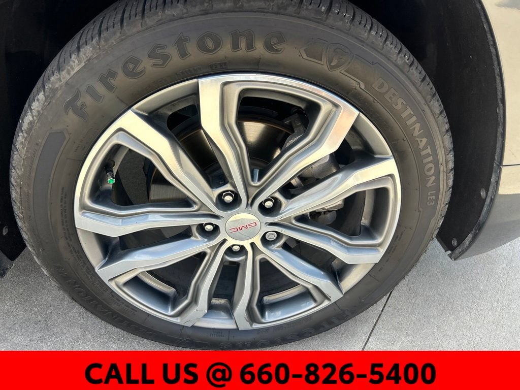 Used 2019 GMC Terrain Denali w/ Advanced Safety Package AWD/4WD image 7