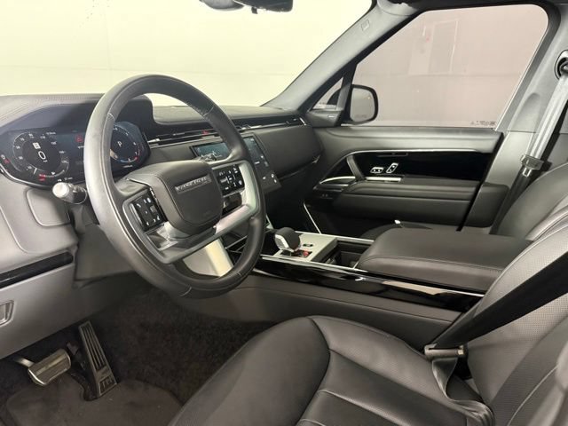 Used 2024 Land Rover Range Rover Long Wheelbase SE AWD/4WD image 16