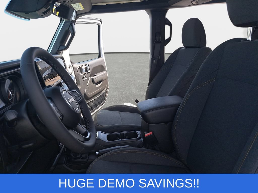New 2026 Jeep Gladiator Sport AWD/4WD image 15