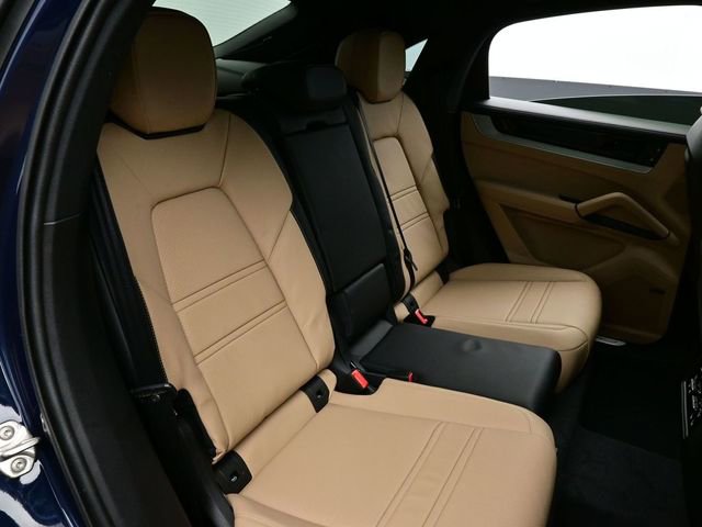 New 2026 Porsche Cayenne Coupe image 17