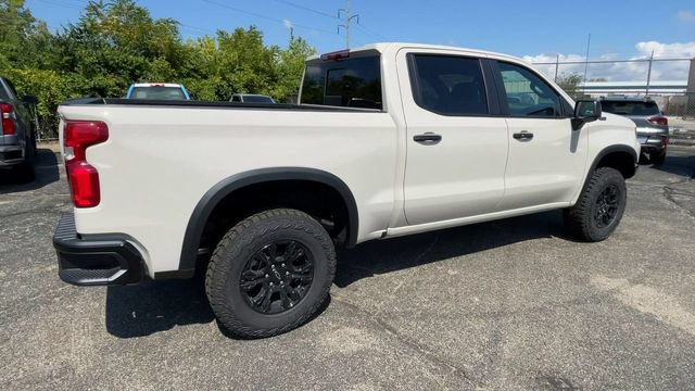New 2026 Chevrolet Silverado 1500 ZR2 w/ LPO, Dark Essentials Package AWD/4WD image 2